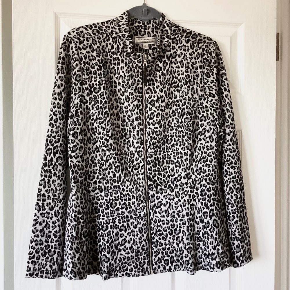 George Simonton Animal Jacquard Zip Front Jacket with Peplum Detail. Large